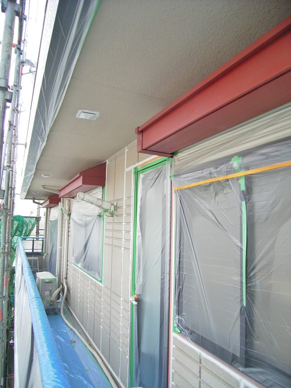 下塗り後の塩ビ鋼板