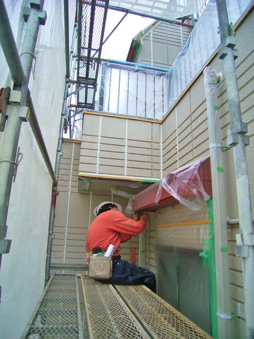 外壁塗装用に養生する