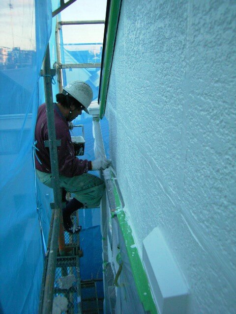 中塗り作業中