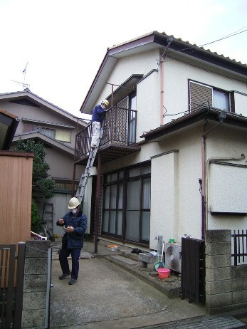 鉄骨バルコニーの解体作業
