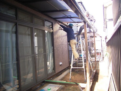 屋根パネルの取り付け