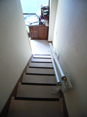 階段昇降機の設置工事