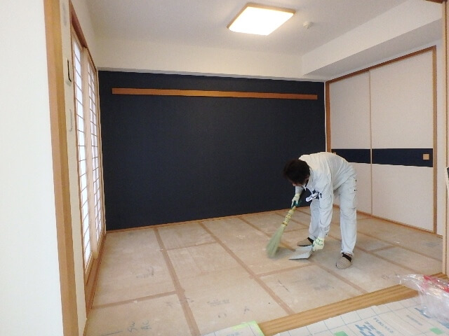 畳を敷く前の清掃