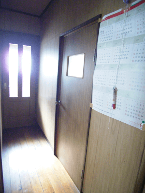 リフォーム前の洗面所ドア